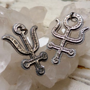 Antimon Wolf Spirit Alchemical, Sterling Silver Symbolhänge, Djursjälshalsband