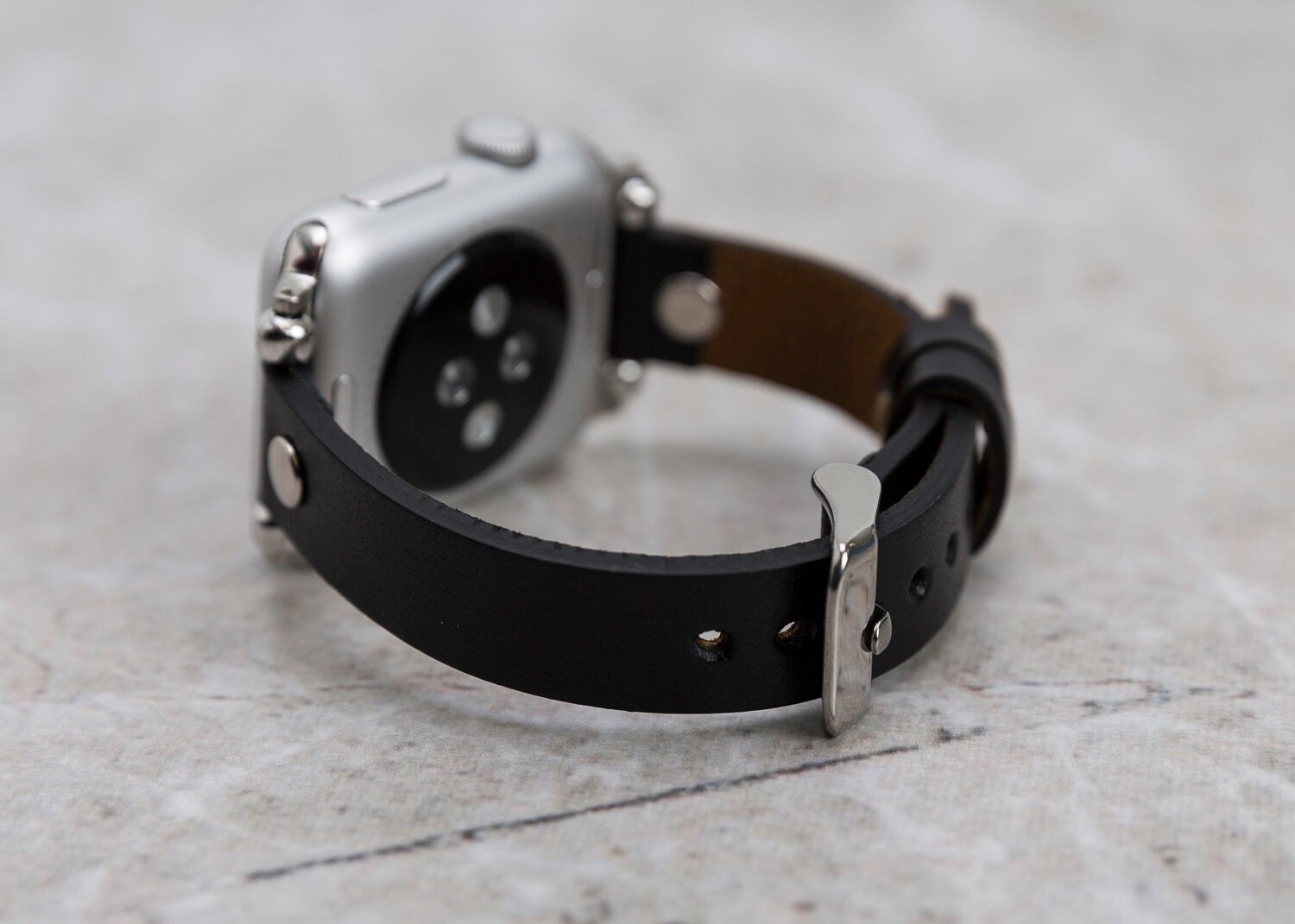 40mm band on 44mm apple watch