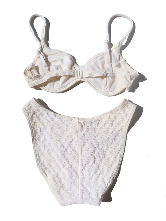 90s Vintage White Textured Bikini with High Cut S… - image 5