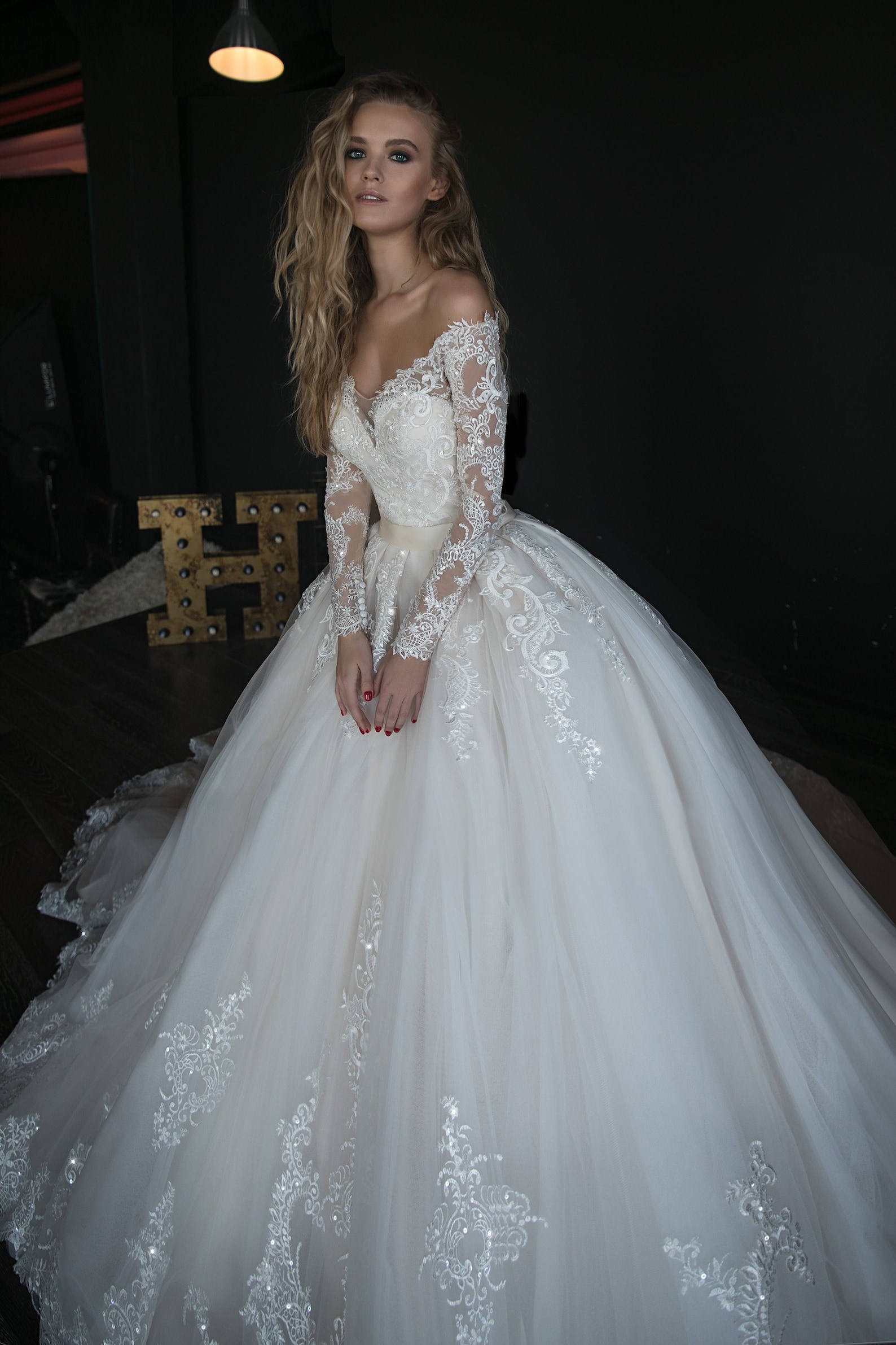 Wedding dress OB7962 whole dress by Olivia Bottega, sequins bodies and ball skirt with lace and trail