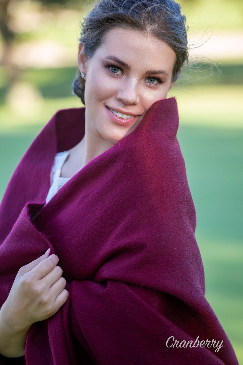 Alpaka Hochzeit Schal Brautjungfern Schal Winter Hochzeit Schal Braut Hochzeit Stola Braut Wrap Elfenbein Schal Brautschal Cranberry