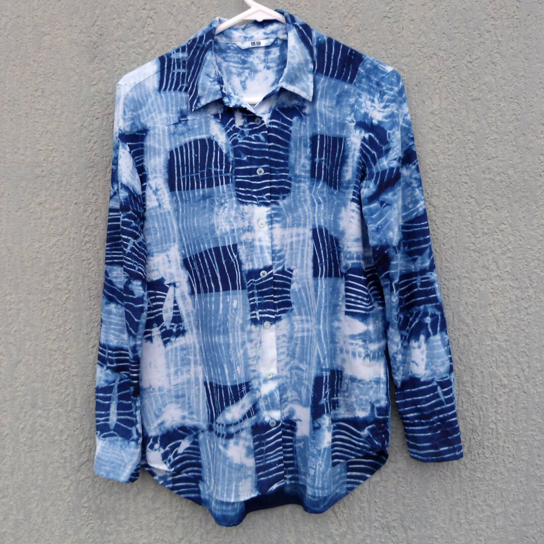 uniqlo tie dye shirt