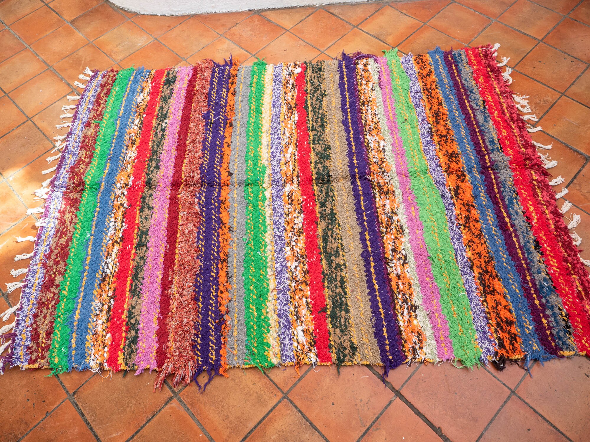 Homescapes Tapis Kilim en coton Chindi à motif géométrique multicolore