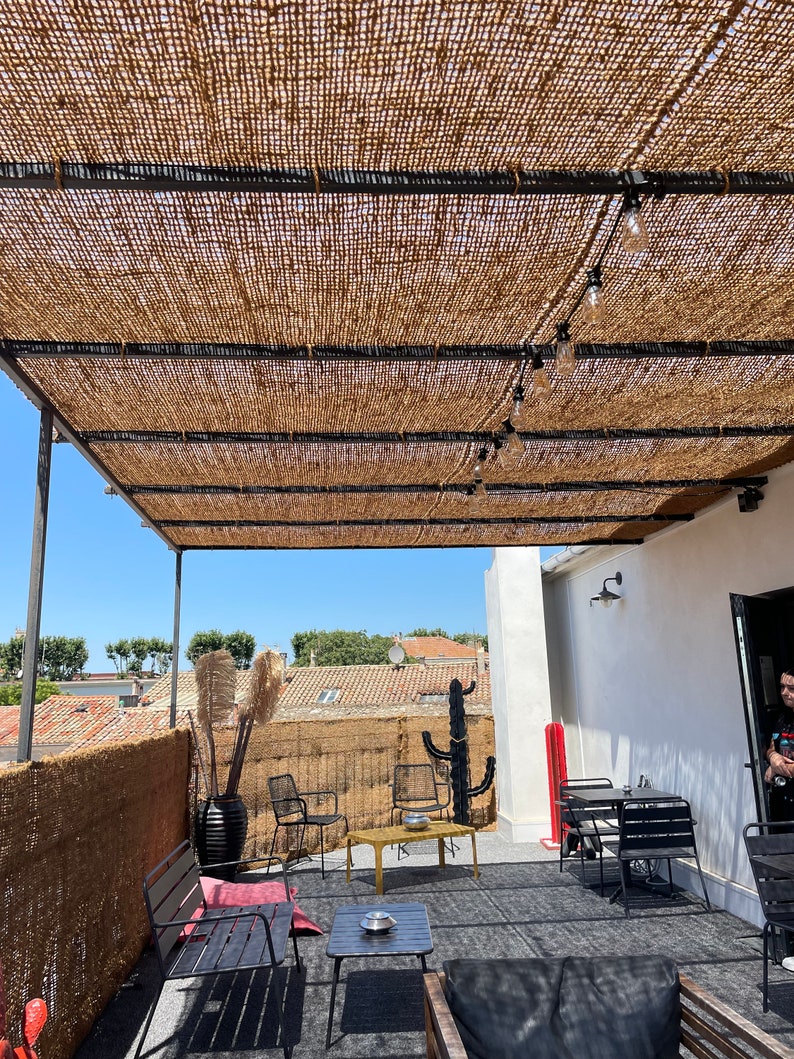 Sonnensegel aus 100 % natürlichen und ökologischen Kokosfasern. Zur Aufstellung auf einer Struktur Pergola mit Holzrahmen Bild 7