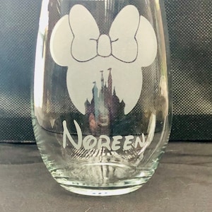 Customizable Minnie Wine Glass