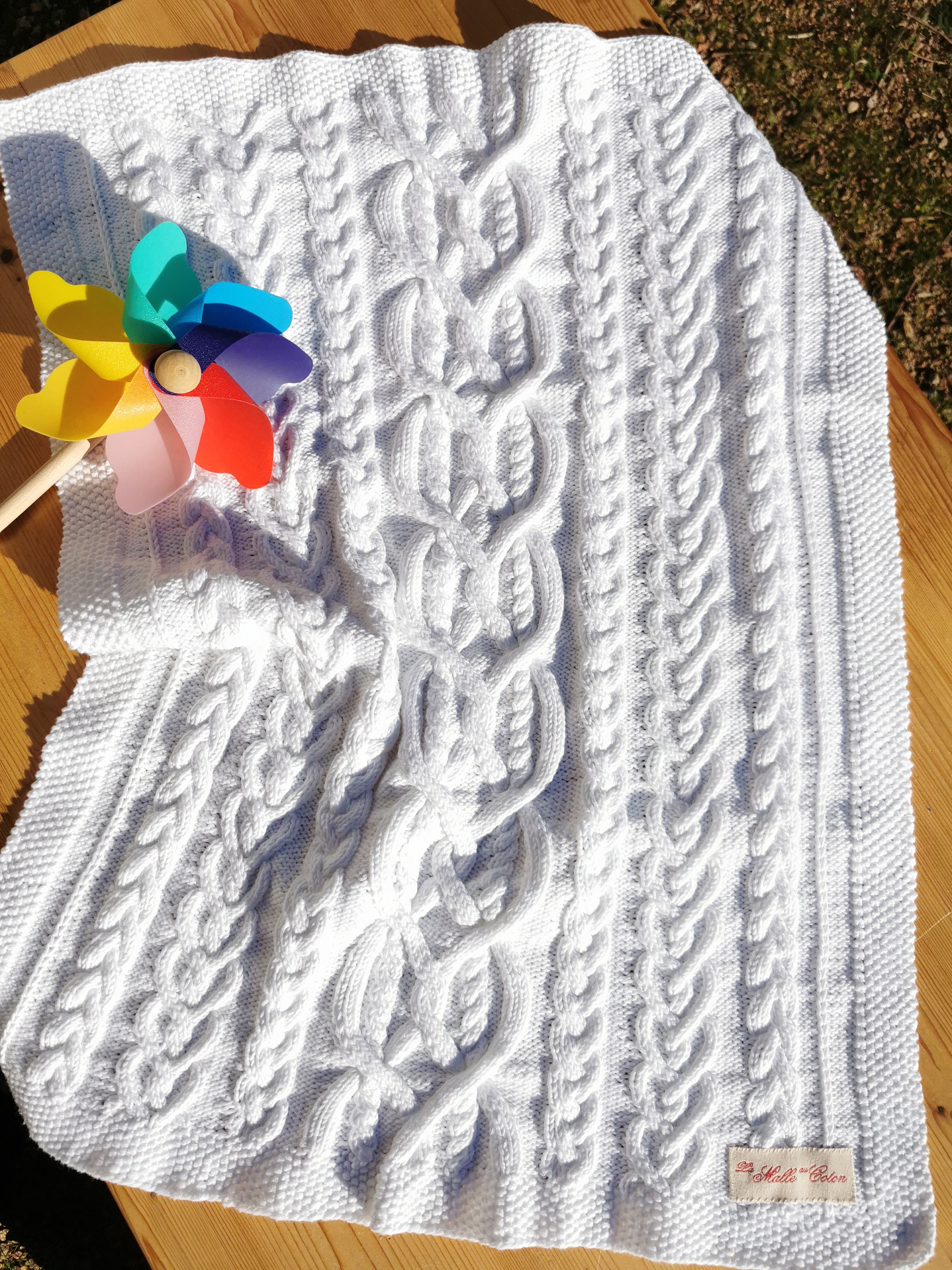 Couverture Irlandaise Tricotée Main Pour Couffin, Tresses - Cœurs