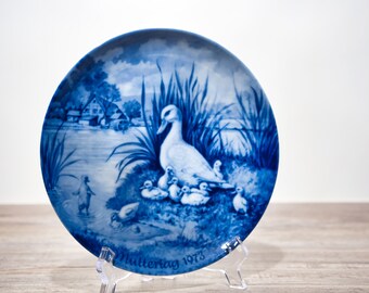 Collectible plate Mother's Day: 1973 Ducks - Berlin Design - blue porcelain - Made in West Germany - 19.5 cm - 8B3 - TOP condition