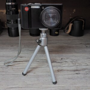 Mini 70s/80s 3 leg tripod, also ideal as a lamp holder for photo tables image 4