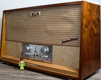 Tube radio upcycling: Philips Jupiter Stereo 404 converted with modern karaoke amplifier including modern Monacor speaker - unique piece