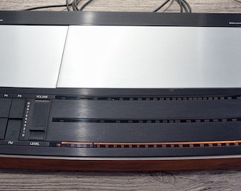 Bang and Olufsen - FM Receiver Beomaster 2200 - B&O, refurbished, with minor defects, but great sound (SRU)