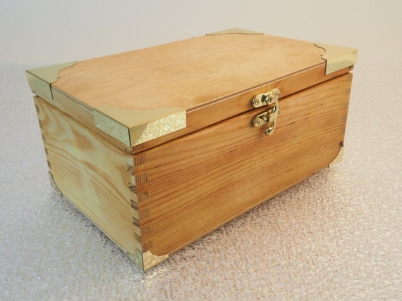 Small online pine box