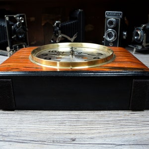 Kitchen clock, table clock prepared with nature-friendly rosewood veneer and radio controlled clockwork DCF-77, personally signed image 8