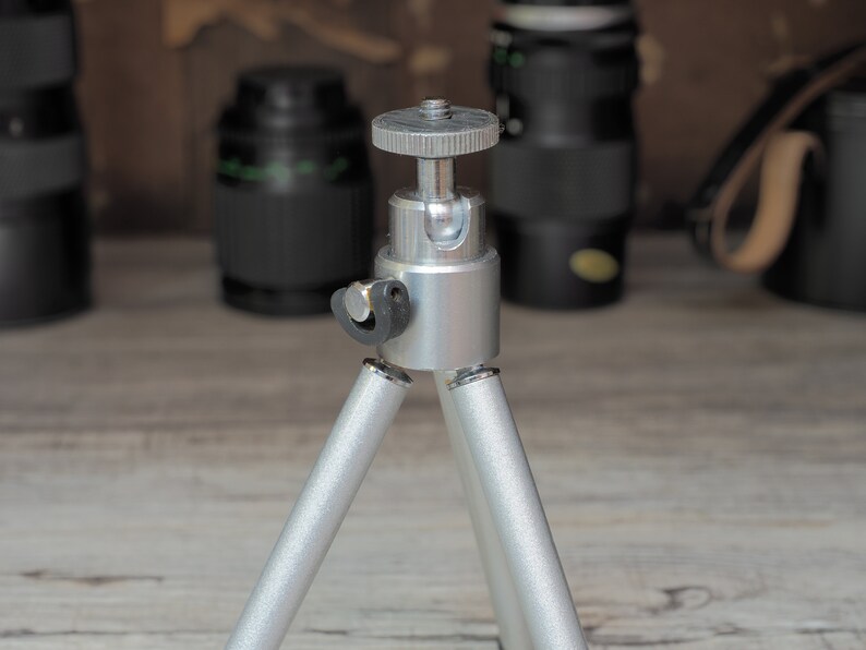 Mini 70s/80s 3 leg tripod, also ideal as a lamp holder for photo tables image 3