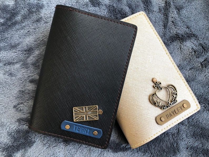 Personalised Passport Holder, Custom Passport cover, Holiday gift, Christmas, Travel Gift, Wedding, Birthday, her gift, Personalized Gift. zdjęcie 1