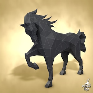 Cavallo, Papercraft, Pepakura, Lowpoly, Low Polygon, Papercraft 3D, fatto a mano, sculture di carta, origami fai da te, Design, Arredamento
