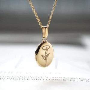 Calla Lily Flower Oval Locket, Dainty Necklace, 14K Solid Gold, Gold Filled Locket Necklace Gifts