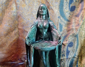 Danu Altar Statue