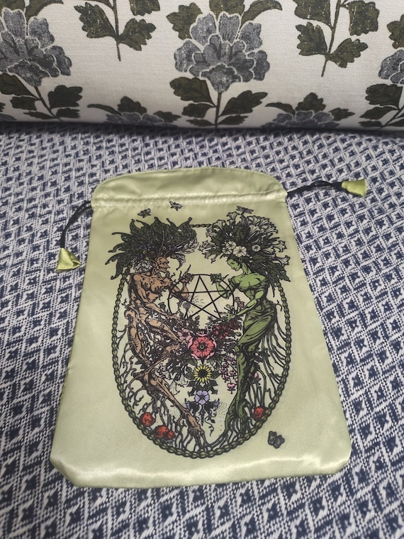 Green witch tarot and oracle deck pouch