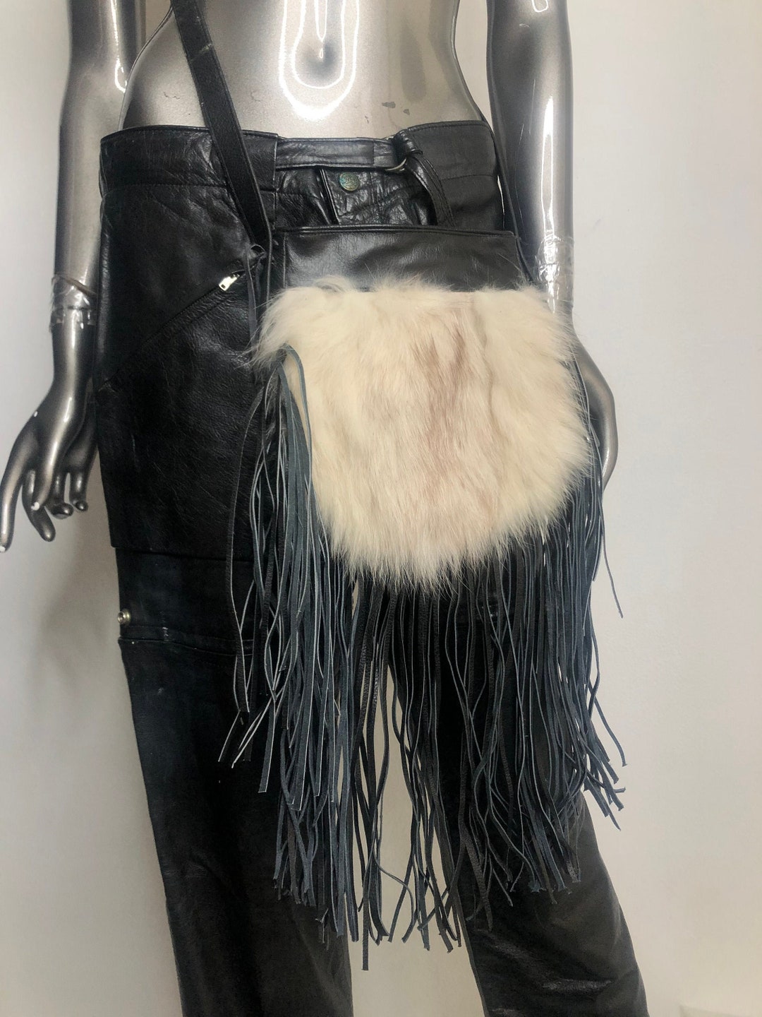 最大80％オフ Black With Etsy - Bag. Shoulder Fur Real Leather Real White バッグ