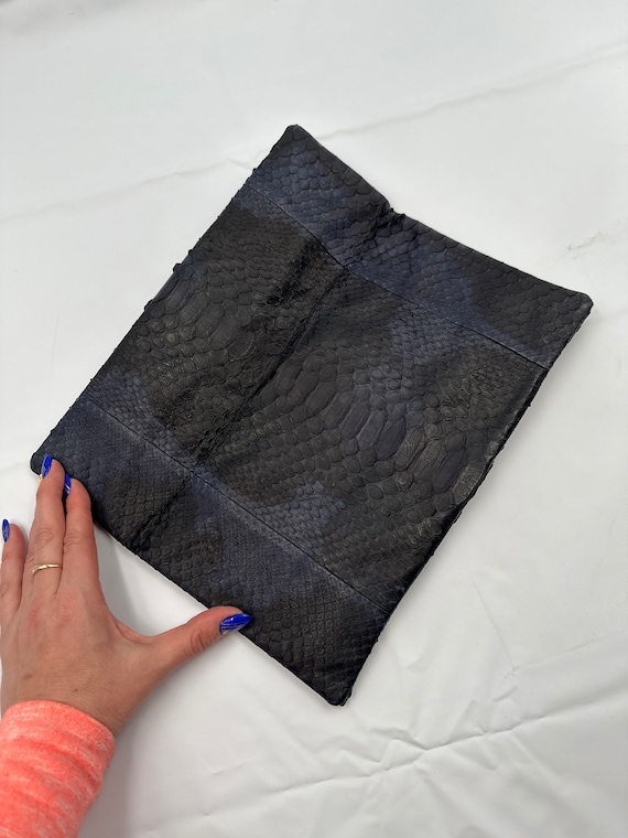 Black blue python skin hand bag , real python lea… - image 2