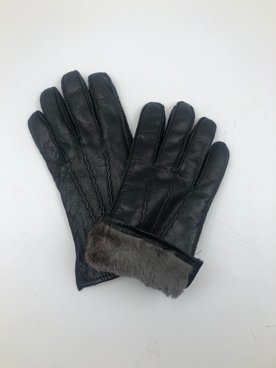 Black real leather gloves with real fur lining man