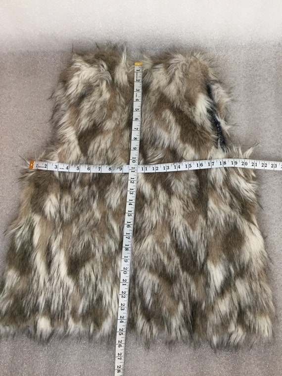 Beige spotted women's vest faux fur vegan fur war… - image 5