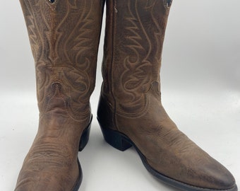 Bright brown men's boots real leather vintage embroidered with unique pattern heavy western style boots cowboy boots brown color size 9D.