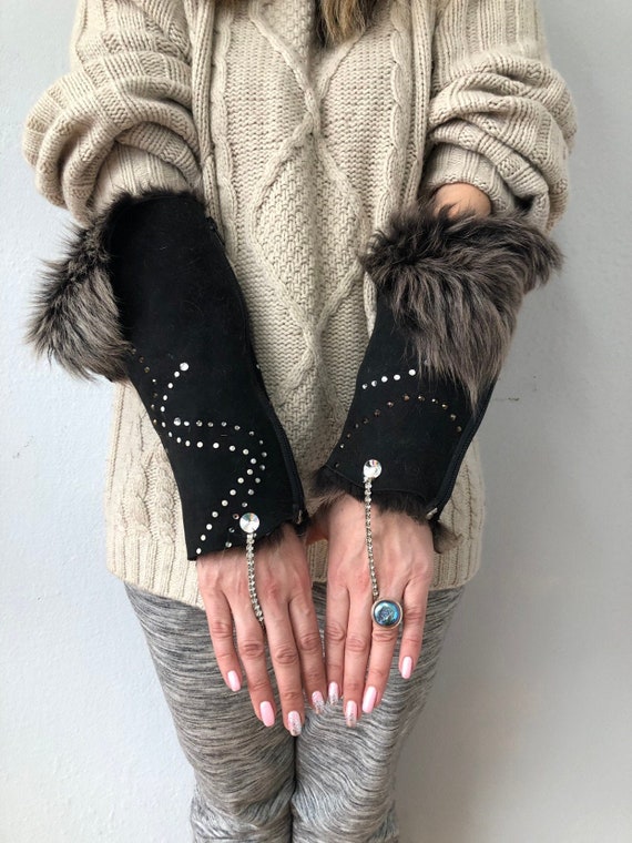Black handmade women's gloves, real fox fur, uniqu
