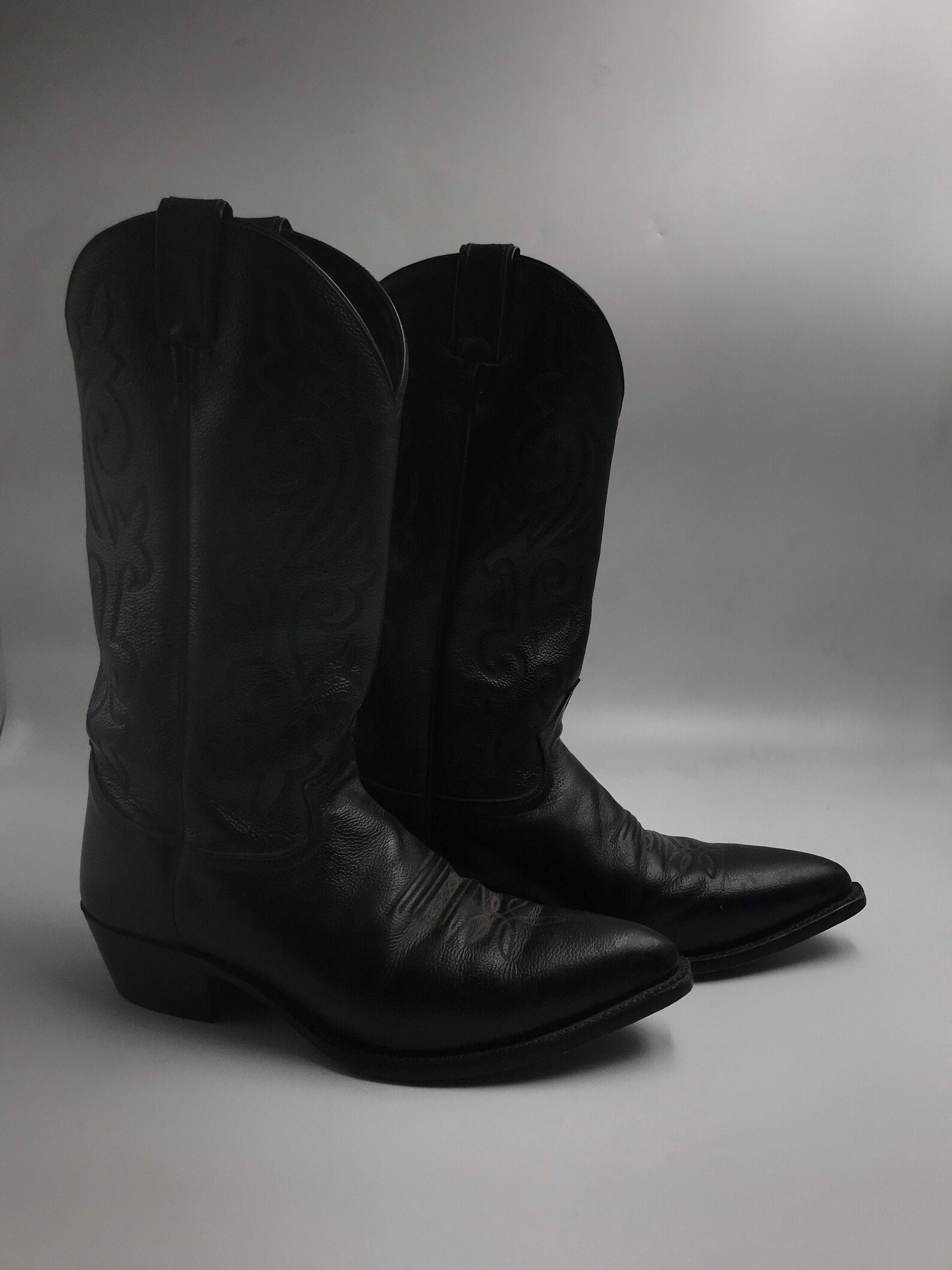 Black Men's Boots Real Leather Vintage Boots Embroidered With Unique ...