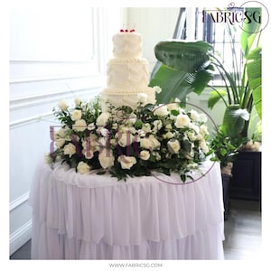 Round Tulle Wedding Tablecloth – Floor-Length Tiered Ruffle Table Skirt for Sweetheart, Cake, Cocktail, Bridal, and Event Tables – Custom