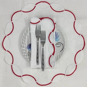 Twist linen embroidered placemat round Wedding table set, housewarming gift  18&#39;&#39;x18&#39;&#39; size set of 4 embroidered napkins