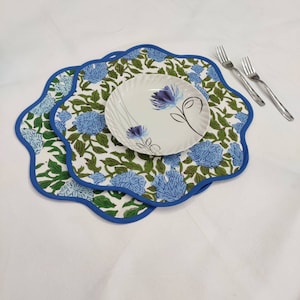 Round scalloped royal blue Flower Placemat, Block Print fabric table mat easy care,machine washable rustic kitchen decor dining mat set of 2