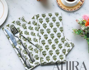 Guardanapo verde esmeralda com estampa floral indiana em algodão para uso diário em mesa de jantar, ideal para casamentos, eventos e festas em casa. Tamanho: 45,7 x 45,7 cm.