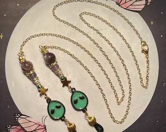 Silver or Gold Out of this World Glasses Chain, eyeglasses chain, eye glass chain, witchy gift for her, goth accessory, alien jewelry, cute