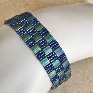 Checkerboard Beaded Bracelet / Everyday Wear / Handmade / Made to Order