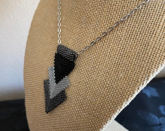 Arrow Pendant Necklace Black Grey Hematite