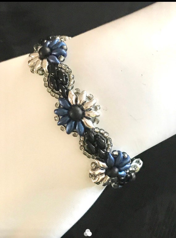 Blue & Silver Twisted Flower Bracelet / Made to Order  display picture 3