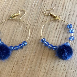 Creole earrings with pearls and or pompoms Several models Blue