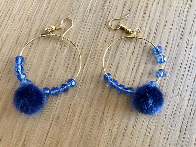 Creole earrings with pearls and or pompoms Several models Blue