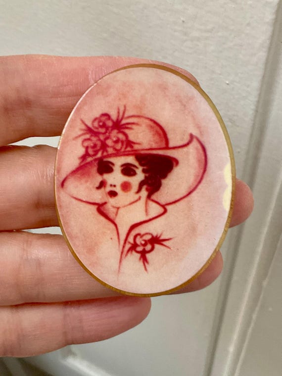 Made in FRANCE CELLULOID Vintage BROOCH - 1970s Nice Jewel- Galalithe Original Vintage Design- Creator From France View 2