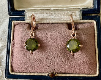 PERIDOT GOLD Plated Vintage Earrings- Nice Sparkly Green Stones- Rose gold design Jewelry- Vintage design- from French Vintage