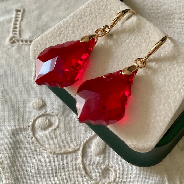 RED FACETED CRYSTAL Rose gold Plated French Vintage Earrings- Luxury Baccarat Crystal- Rose gold Plated- French Vintage Design