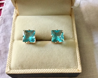 BLUE TOPAZ GOLD Plated Vintage Earrings- Elegant original Design- Sparkly Blue Stone- Earrings from France