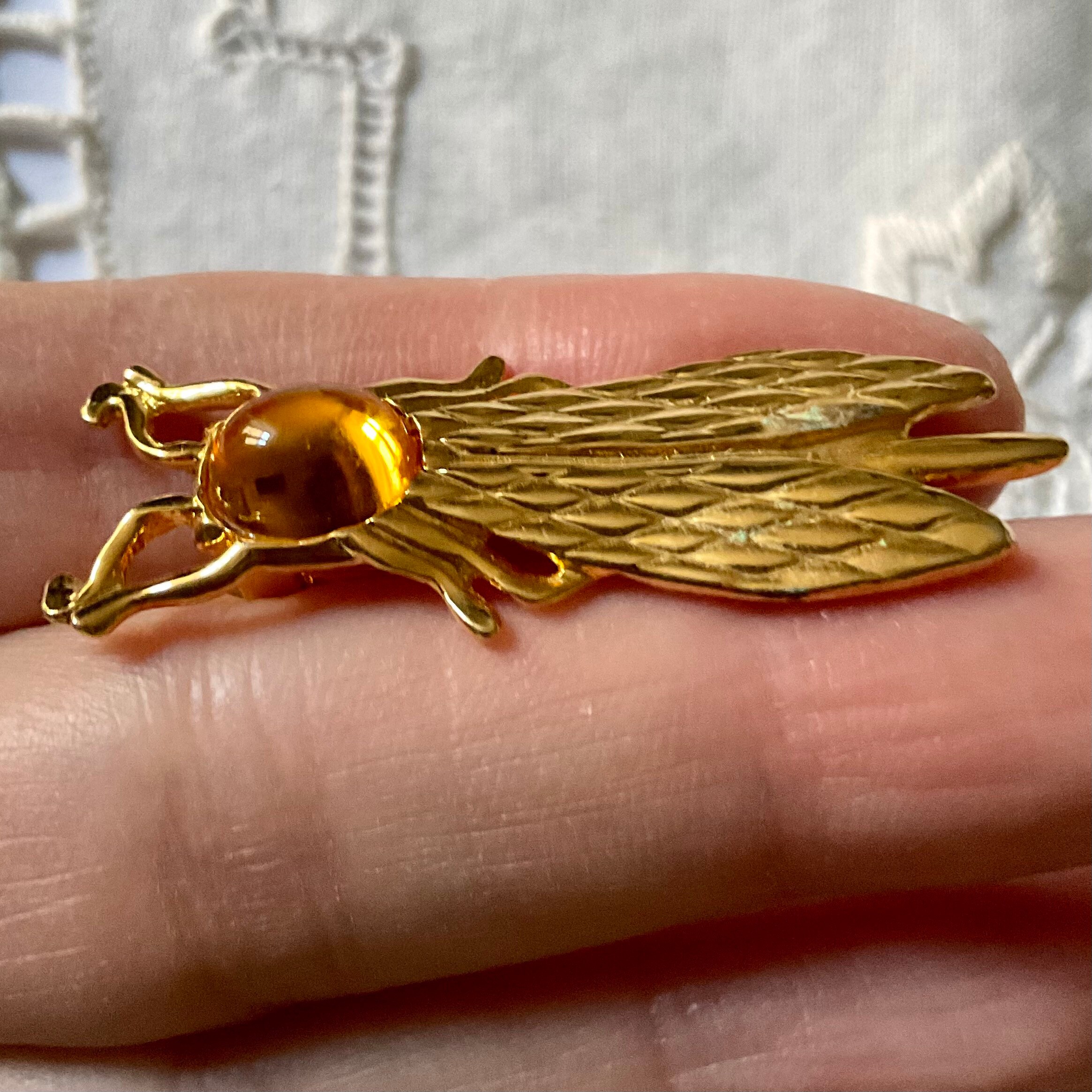 Broche Cigale Dorée Vintage – Laiton, Occasion (état Bon)