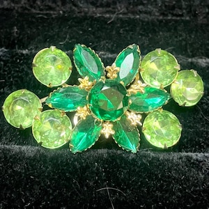 Vintage Costume Jewelry Brooch