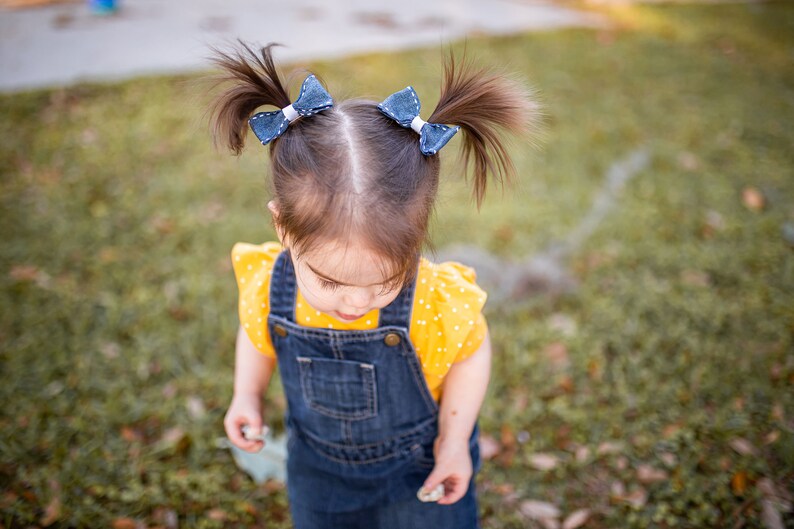 Denim pigtail bows Summertime hair bow Grosgrain ribbon hair bow Alligator clip bow