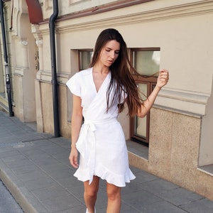 White wrap dress short on sale