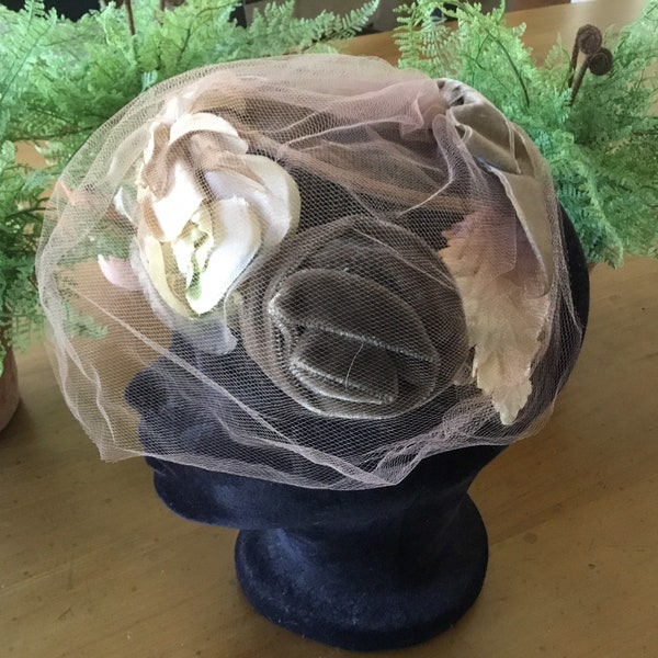 1950’s Headband Style Hat With Veil