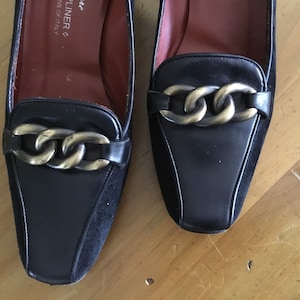 Couture - Donald Pliner Woman’s Pump Shoes