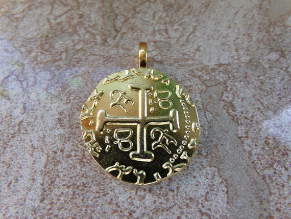Gold Doubloon Pendant - Etsy Hong Kong